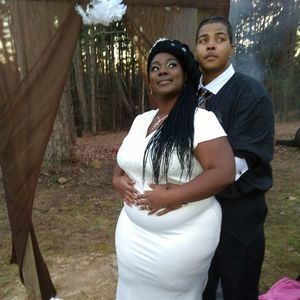 Meet your Posher, Nikiah